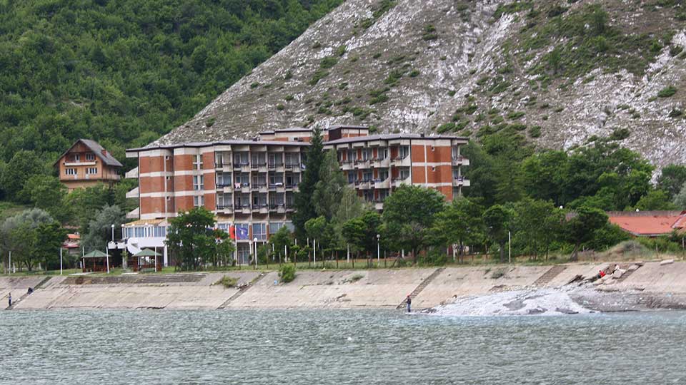 Kosovrast Resort landscape